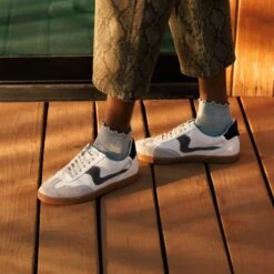 NOTICE SNEAKERS WHITE GREY LEATHER(Notice Sneakers White Grey Leather) -Dolce Vita Shop 18 fce2c169 3ece 4a48 903a a33786b55fb6