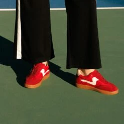 NOTICE SNEAKERS CRIMSON SUEDE(Notice Sneakers Crimson Suede) 16 NOTICE SNEAKERS CRIMSON SUEDE(Notice Sneakers Crimson Suede) -Dolce Vita Shop 21 8e8ee15e 1e46 4eb1 8cbe 1f742bd77955