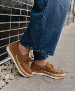 JADAH SNEAKERS PECAN SUEDE - Re:vita(Jadah Sneakers Pecan Suede Resale) -Dolce Vita Shop 24 3e30a32c 1ccd 40e9 8259 adcc66130aa5