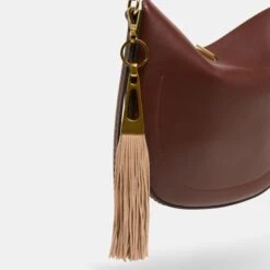 FRINGE TASSEL BAG CHARM CAMEL(Fringe Tassel Bag Charm Camel) -Dolce Vita Shop DOLCEVITA BAGCHARMS STYLED 13