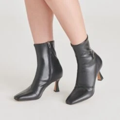 Dolce Vita GLAMOR BOOTS BLACK STELLA(Glamor Boots Black Stella) -Dolce Vita Shop DOLCEVITA BOOTIES GLAMOR BLACKLEATHER ONFOOT STANDARD 01 17c041c9 cbd0 49ea 953b fe89b6490741