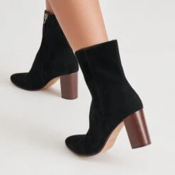 SUZY BOOTIES ONYX SUEDE(Suzy Booties Onyx Suede) -Dolce Vita Shop DOLCEVITA BOOTIES SUZY ONYXSUEDE ONFOOT 03 1