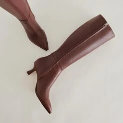 AUGGIE EXTRA WIDE CALF BOOTS CHOCOLATE LEATHER - Re:vita(Auggie Extra Wide Calf Boots Chocolate Leather Resale) -Dolce Vita Shop DOLCEVITA BOOTS AUGGIE CHOCOLATELEATHER DETAILS 05 989e58ca ce03 40be a56a f47ba5f70ab0