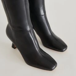 GYRA EXTRA WIDE CALF BOOTS BLACK LEATHER(Gyra Extra Wide Calf Boots Black Leather) -Dolce Vita Shop DOLCEVITA BOOTS GYRA BLACKLEATHER DETAILS 08 252c826e 16de 45ed 851a f1a1d1908413