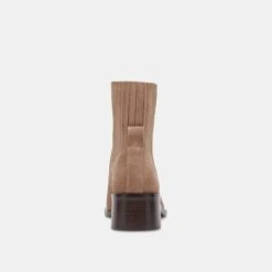 LINNY H2O BOOTS TRUFFLE SUEDE - Re:vita(Linny H2o Boots Truffle Suede Resale) -Dolce Vita Shop DOLCEVITA BOOTS LINNYH2O TRUFFLESUEDEH2O 05 c0337045 c839 4b94 aac6 703394099c59