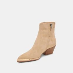 NONAH BOOTIES TAN SUEDE(Nonah Booties Tan Suede) -Dolce Vita Shop DOLCEVITA BOOTS NONAH TAN SUEDE 08 713ae4a5 c319 4eeb 9f21 42b38e727d30