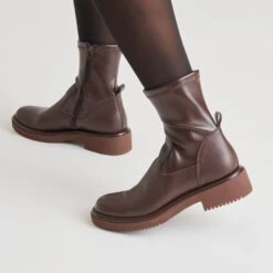 SIMAYA H2O BOOTS MAHOGANY LEATHER(Simaya H2o Boots Mahogany Leather) -Dolce Vita Shop DOLCEVITA BOOTS SIMAYAH2O MAHOGANYLEATHER ONFOOT 04