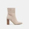 SUZY BOOTIES TAUPE SUEDE(Suzy Booties Taupe Suede)