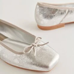 ANISA BALLET FLATS SILVER DISTRESSED LEATHER - Re:vita(Anisa Ballet Flats Silver Distressed Leather Resale) -Dolce Vita Shop DOLCEVITA FLATS ANISA SILVERDESTRESSEDLEATHER 2 e5c695f3 f8e9 434b b2ea 96b8a98f0d03