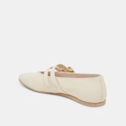BAYLEE BALLET FLATS IVORY LEATHER(Baylee Ballet Flats Ivory Leather) -Dolce Vita Shop DOLCEVITA FLATS BAYLEE IVORYCRIINKLEPATENT 09