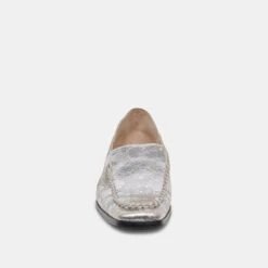 BENY WIDE FLATS SILVER DISTRESSED LEATHER(Beny Wide Flats Silver Distressed Leather) -Dolce Vita Shop DOLCEVITA FLATS BENY SILVERDESTRESSEDLEATHER 04 4fa7ed9c 0506 473a 8e04 751968d1b4b4
