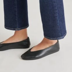 BRAIDY BALLET FLATS BLACK LEATHER(Braidy Ballet Flats Black Leather) -Dolce Vita Shop DOLCEVITA FLATS BRAIDY BLACKLEATHER ONFOOT 02