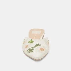 ELM FLATS WHITE FLORAL RAFFIA(Elm Flats White Floral Raffia) -Dolce Vita Shop DOLCEVITA FLATS ELM WHITEFLORALRAFFIA 04