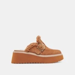 LELANI PLUSH FLATS PECAN SUEDE(Lelani Plush Flats Pecan Suede)