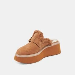 LELANI PLUSH FLATS PECAN SUEDE(Lelani Plush Flats Pecan Suede) -Dolce Vita Shop DOLCEVITA FLATS LELANIPLUSH PECANSUEDE 08