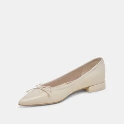 PALANI BALLET FLATS CREME CRINKLE PATENT(Palani Ballet Flats Creme Crinkle Patent) 12 PALANI BALLET FLATS CREME CRINKLE PATENT(Palani Ballet Flats Creme Crinkle Patent) -Dolce Vita Shop DOLCEVITA FLATS PALANI CREMECRINKLEPATENT 08