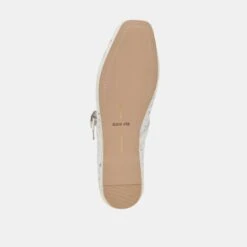 RODNI EYELET PERF BALLET FLATS TRUE WHITE LEATHER(Rodni Eyelet Perf Ballet Flats True White Leather) 25 RODNI EYELET PERF BALLET FLATS TRUE WHITE LEATHER(Rodni Eyelet Perf Ballet Flats True White Leather) -Dolce Vita Shop DOLCEVITA FLATS RODNIEYELETPERF TRUEWHITELEATHER 07