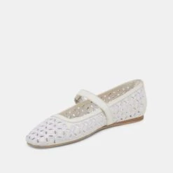 RODNI EYELET PERF BALLET FLATS TRUE WHITE LEATHER(Rodni Eyelet Perf Ballet Flats True White Leather) 20 RODNI EYELET PERF BALLET FLATS TRUE WHITE LEATHER(Rodni Eyelet Perf Ballet Flats True White Leather) -Dolce Vita Shop DOLCEVITA FLATS RODNIEYELETPERF TRUEWHITELEATHER 08