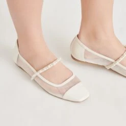 ROLLIN PEARL BALLET FLATS WHITE MESH(Rollin Pearl Ballet Flats White Mesh) -Dolce Vita Shop DOLCEVITA FLATS ROLLINPEARL WHITEMESH ONFOOT 01 1