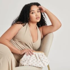 FIORE CLUTCH EMBROIDERED NATURAL RAFFIA(Fiore Clutch Embroidered Natural Raffia) -Dolce Vita Shop DOLCEVITA HANDBAGS FIORE NATURAL 01 4