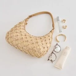 POSITANO SHOULDER BAG NATURAL RAFFIA(Positano Shoulder Bag Natural Raffia) -Dolce Vita Shop DOLCEVITA HANDBAGS POSITANO NATURAL FLATLAY 2