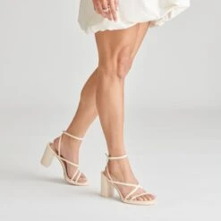 BARLY HEELS BONE LEATHER(Barly Heels Bone Leather) -Dolce Vita Shop DOLCEVITA HEELS BARLY BONELEATHER ONFOOT 01