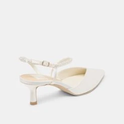 KAMRA PEARL MID HEELS TRUE WHITE SATIN(Kamra Pearl Mid Heels True White Satin) 15 KAMRA PEARL MID HEELS TRUE WHITE SATIN(Kamra Pearl Mid Heels True White Satin) -Dolce Vita Shop DOLCEVITA HEELS KAMRAPEARLMID TRUEWHITESATIN 03