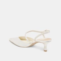 KAMRA PEARL MID HEELS TRUE WHITE SATIN(Kamra Pearl Mid Heels True White Satin) 17 KAMRA PEARL MID HEELS TRUE WHITE SATIN(Kamra Pearl Mid Heels True White Satin) -Dolce Vita Shop DOLCEVITA HEELS KAMRAPEARLMID TRUEWHITESATIN 08