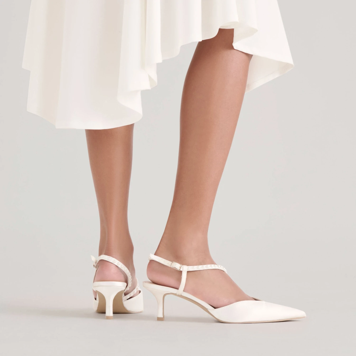 KAMRA PEARL MID HEELS TRUE WHITE SATIN(Kamra Pearl Mid Heels True White Satin) 2 KAMRA PEARL MID HEELS TRUE WHITE SATIN(Kamra Pearl Mid Heels True White Satin) - Image 2