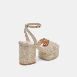 LAISHA HEELS ALMOND FLORAL EYELET(Laisha Heels Almond Floral Eyelet) -Dolce Vita Shop DOLCEVITA HEELS LAISHA ALMONDFLORALEYELET 03 26fe9dea 4913 4439 9018 0d3952d1f820