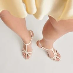 LIANE HEELS BONE CRINKLE PATENT(Liane Heels Bone Crinkle Patent) 16 LIANE HEELS BONE CRINKLE PATENT(Liane Heels Bone Crinkle Patent) -Dolce Vita Shop DOLCEVITA HEELS LIANE BONECRINKLEPATENT ONFOOT 03