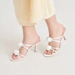 LINZY HEELS TRUE WHITE SATIN(Linzy Heels True White Satin) -Dolce Vita Shop DOLCEVITA HEELS LUNETE IVORYSATIN ONFOOT 02