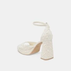 PANDRO PEARL HEELS TRUE WHITE SATIN(Pandro Pearl Heels True White Satin) 19 PANDRO PEARL HEELS TRUE WHITE SATIN(Pandro Pearl Heels True White Satin) -Dolce Vita Shop DOLCEVITA HEELS PANDROPEARL TRUEWHITESATIN 09