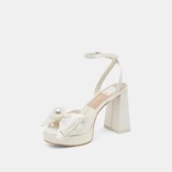 PATTON WIDE HEELS IVORY SATIN(Patton Wide Heels Ivory Satin) -Dolce Vita Shop DOLCEVITA HEELS PATTON IVORY SATIN 08 da8923c9 59b8 4841 94ef 8c4406e82f0c