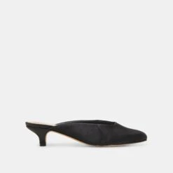 UMARA HEELS ONYX SATIN(Umara Heels Onyx Satin)