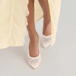 YELA HEELS WHITE TULLE(Yela Heels White Tulle) -Dolce Vita Shop DOLCEVITA HEELS YELA WHITETULLE ONFOOT 02
