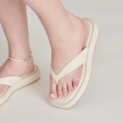 ADIN SANDALS IVORY LEATHER(Adin Sandals Ivory Leather) 17 ADIN SANDALS IVORY LEATHER(Adin Sandals Ivory Leather) -Dolce Vita Shop DOLCEVITA SANDALS ADIN IVORYLEATHER ONFOOT 1