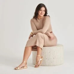 DARLIS SANDALS GOLD DISTRESSED LEATHER(Darlis Sandals Gold Distressed Leather) -Dolce Vita Shop DOLCEVITA SANDALS DARLIS GOLDDISTRESSEDLEATHER ONFOOT 01