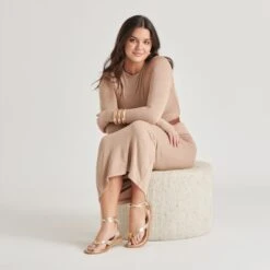 JUDY SANDALS LIGHT GOLD LEATHER(Judy Sandals Light Gold Leather) 13 JUDY SANDALS LIGHT GOLD LEATHER(Judy Sandals Light Gold Leather) -Dolce Vita Shop DOLCEVITA SANDALS JUDY LIGHTGOLDLEATHER ONFOOT 01