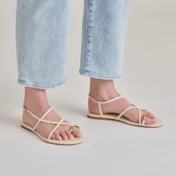 KESHA SANDALS BONE LEATHER(Kesha Sandals Bone Leather) -Dolce Vita Shop DOLCEVITA SANDALS KESHA BONELEATHER ONFOOT 01