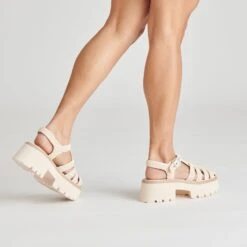 LASLY SANDALS OATMEAL KNIT(Lasly Sandals Oatmeal Knit) -Dolce Vita Shop DOLCEVITA SANDALS LASLY OATMEALKNIT ONFOOT 02