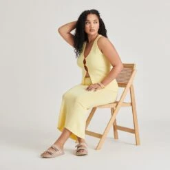 SHAUNY SANDALS DK TAUPE SUEDE(Shauny Sandals Dk Taupe Suede) -Dolce Vita Shop DOLCEVITA SANDALS SHAUNY DKTAUPESUEDE ONFOOT 01