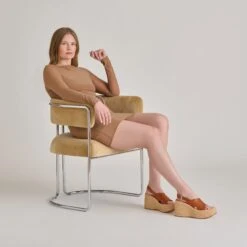 SKYLAR WEDGES BROWN LEATHER(Skylar Wedges Brown Leather) -Dolce Vita Shop DOLCEVITA SANDALS SKYLAR BROWNLEATHER ONFOOT01