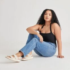 STUART FLORAL SANDALS WHITE YELLOW FLORAL MESH(Stuart Floral Sandals White Yellow Floral Mesh) -Dolce Vita Shop DOLCEVITA SANDALS STUARTFLORAL WHITEYELLOWFLORALMESH ONFOOT 01