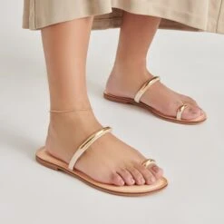WINK SANDALS BONE LEATHER(Wink Sandals Bone Leather) -Dolce Vita Shop DOLCEVITA SANDALS WINK BONELEATHER ONFOOT 02