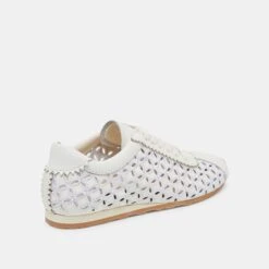 DANIE EYELET PERF SNEAKERS TRUE WHITE LEATHER(Danie Eyelet Perf Sneakers True White Leather) -Dolce Vita Shop DOLCEVITA SNEAKERS DANIEEYELETPERF TRUEWHITELEATHER 03