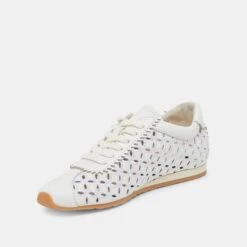 DANIE EYELET PERF SNEAKERS TRUE WHITE LEATHER(Danie Eyelet Perf Sneakers True White Leather) -Dolce Vita Shop DOLCEVITA SNEAKERS DANIEEYELETPERF TRUEWHITELEATHER 08