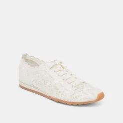 DAYANA SNEAKERS TRUE WHITE LACE(Dayana Sneakers True White Lace) -Dolce Vita Shop DOLCEVITA SNEAKERS DAYANA TRUEWHITELACE 01