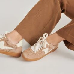 NOTICE EYELET PERF SNEAKERS CAMEL SUEDE(Notice Eyelet Perf Sneakers Camel Suede) -Dolce Vita Shop DOLCEVITA SNEAKERS NOTICEEYELETPERF CAMELSUEDE ONFOOT 02