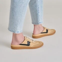 NOTICE SLIDE SNEAKERS TAN MULTI SUEDE(Notice Slide Sneakers Tan Multi Suede) -Dolce Vita Shop DOLCEVITA SNEAKERS NOTICESLIDE TANMULTISUEDE ONFOOT 01